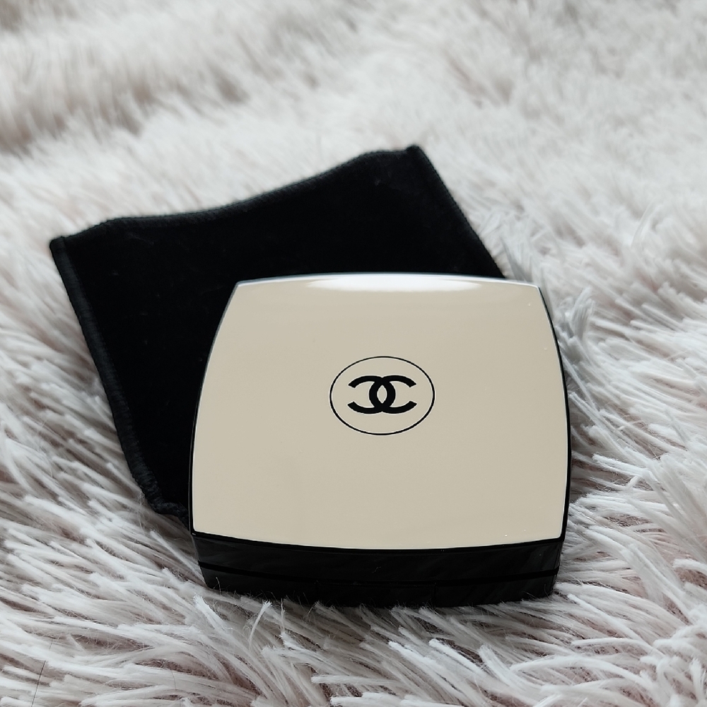 CHANEL Les Beiges Winter Glow Blush - Coral - Picture 4 of 7